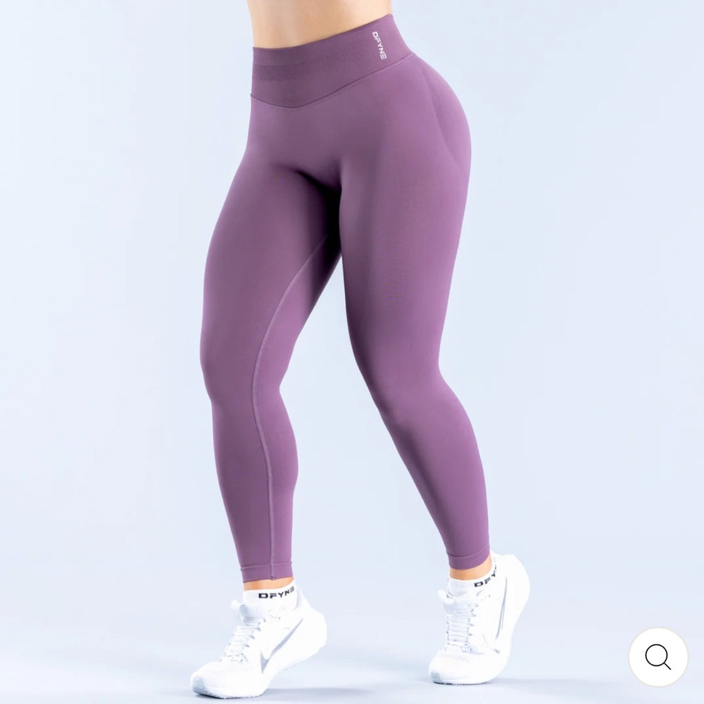 Dfyne impact Grape Leggings